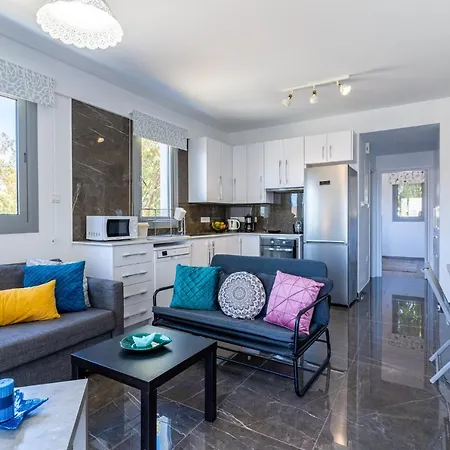 Kmeidos 1-bedroom In Apartmán