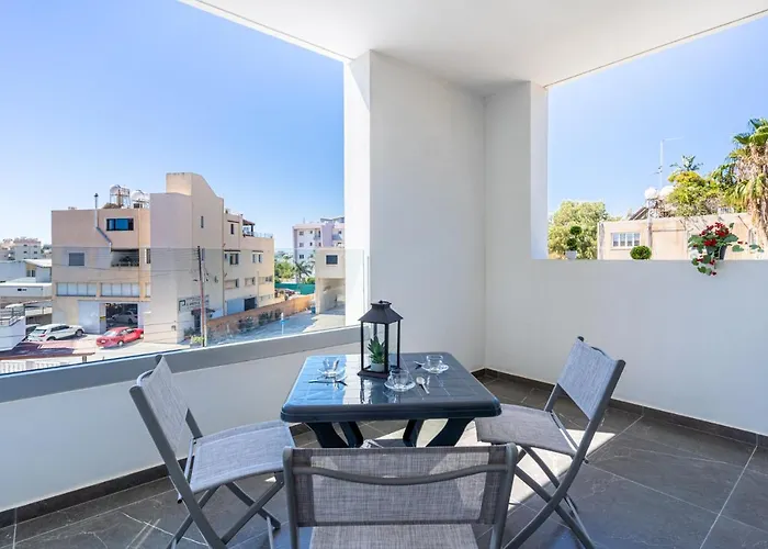 Apartment Kmeidos 1-bedroom In