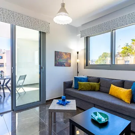 Kmeidos 1-bedroom In Lejlighed
